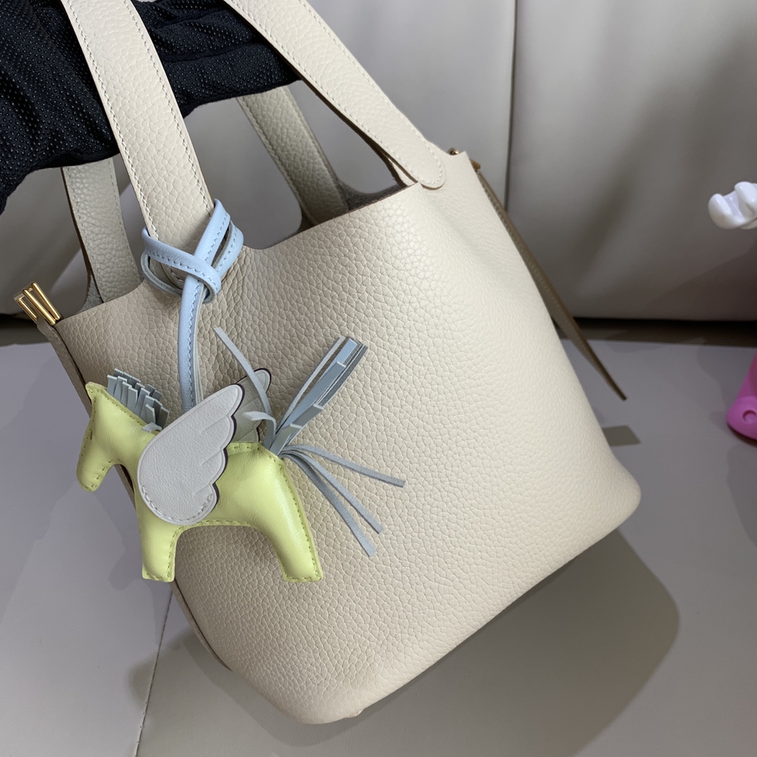 에르메스 피코탄 락18 화이트 금장 끌레망스 가죽